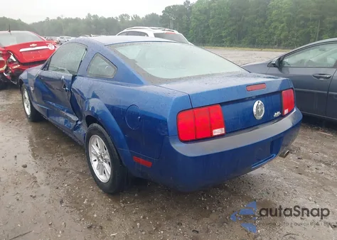 2009 Ford Mustang V6/V6 Premium from USA, damaged, VIN 1ZVHT80N795131542